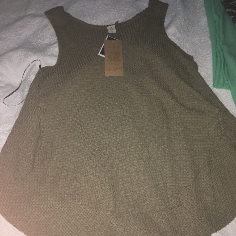 Tank-top